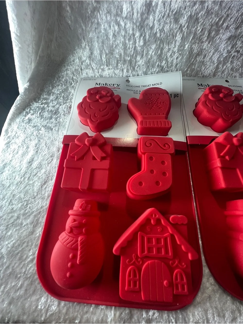 Marky set red